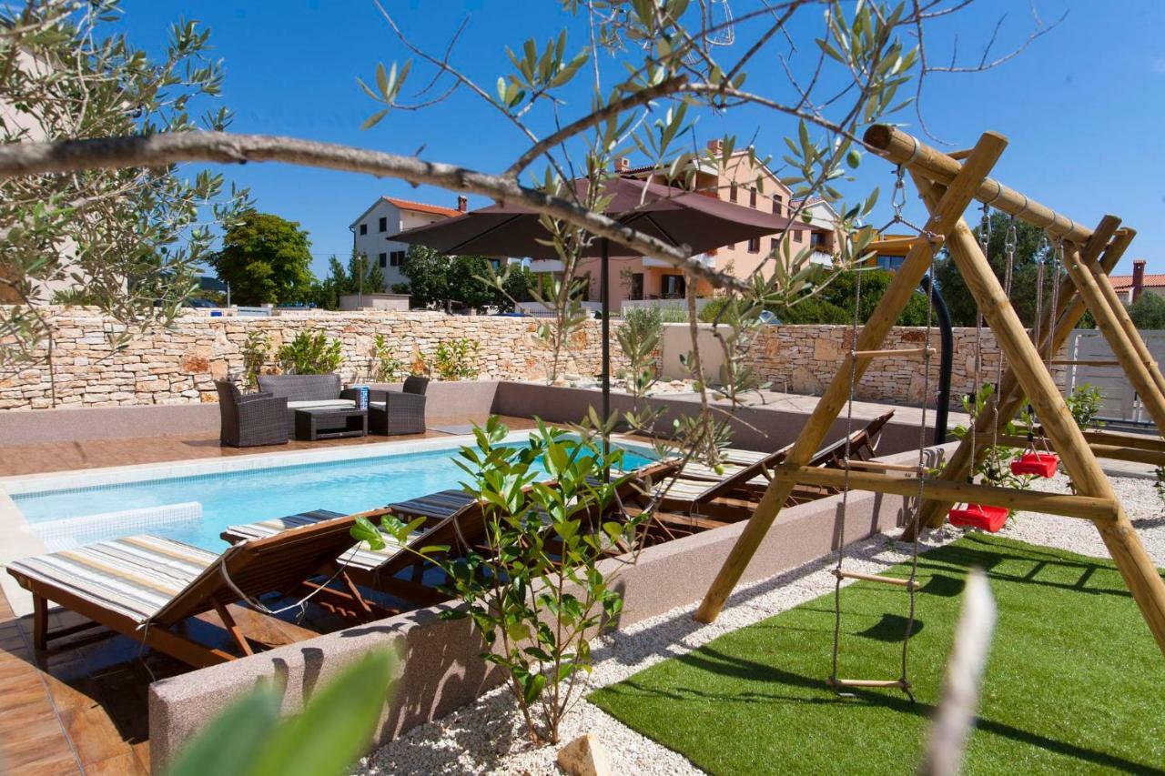 6-Bedroom Villa Chiara With Sea View Premantura Exterior photo