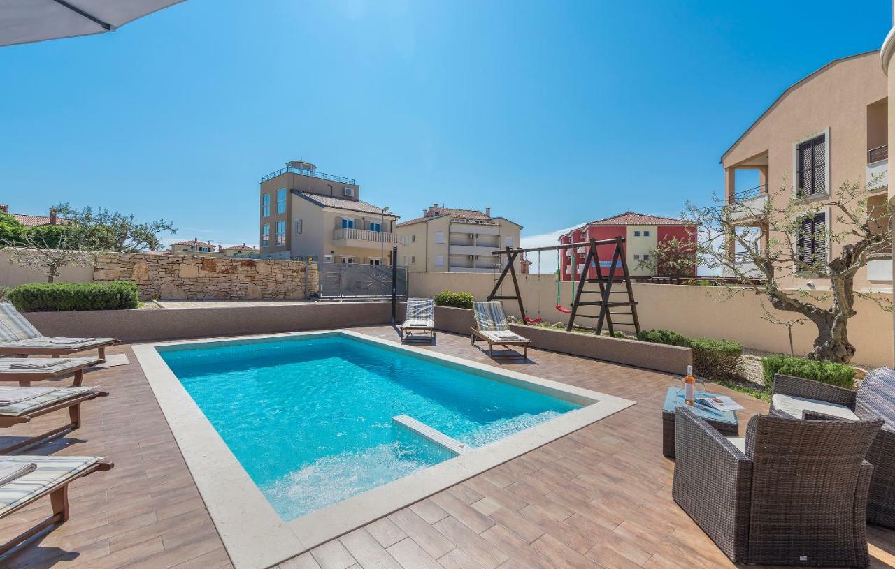 6-Bedroom Villa Chiara With Sea View Premantura Exterior photo